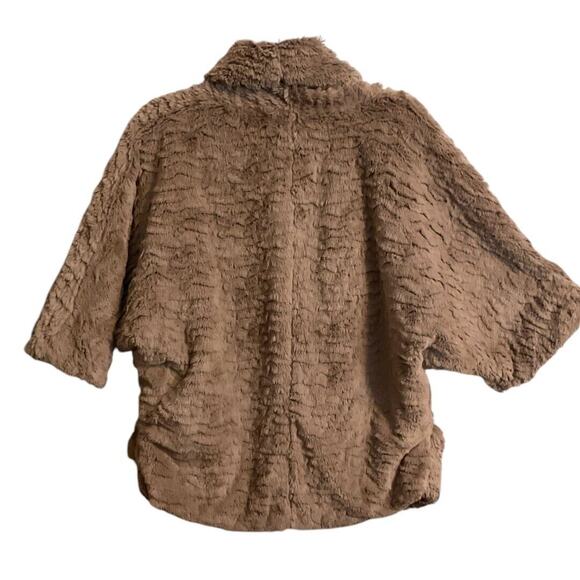 JOLT Faux Fur Coat Sz M Brown Wide Sleeve Pocket Roll Collar Butter Soft - Picture 9 of 10